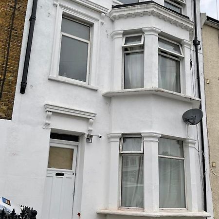 Elmdene Road Apartment ลอนดอน ภายนอก รูปภาพ