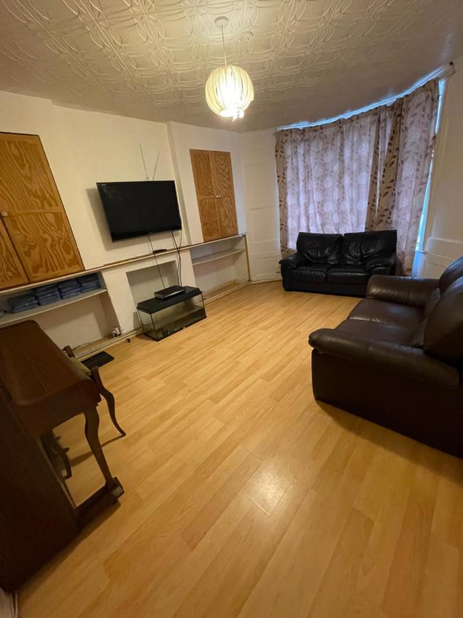 Elmdene Road Apartment ลอนดอน ภายนอก รูปภาพ