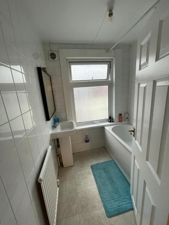 Elmdene Road Apartment ลอนดอน ภายนอก รูปภาพ